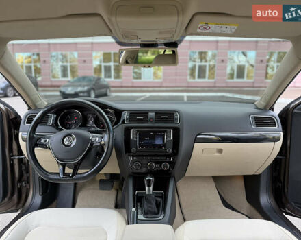 Коричневый Фольксваген Джетта, объемом двигателя 1.6 л и пробегом 107 тыс. км за 12750 $, фото 18 на Automoto.ua