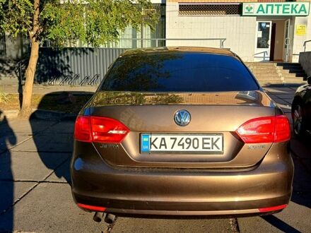 Фольксваген Джетта 2013 в Киеве на Automoto.ua Коричневый Фольксваген Джетта, объемом двигателя 2.5 л и пробегом 210 тыс. км за 7600 $, фото 1 на Automoto.ua