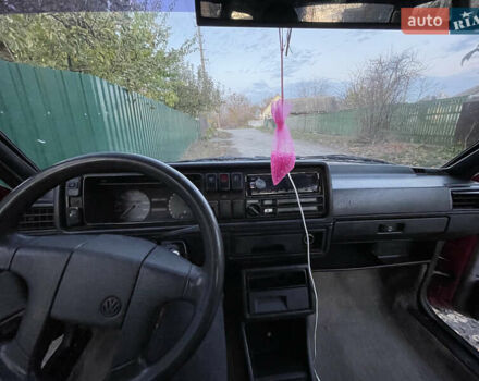 Красный Фольксваген Джетта, объемом двигателя 1.6 л и пробегом 260 тыс. км за 1350 $, фото 18 на Automoto.ua