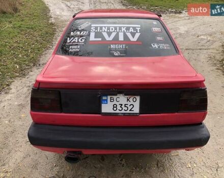 Красный Фольксваген Джетта, объемом двигателя 1.6 л и пробегом 500 тыс. км за 800 $, фото 2 на Automoto.ua