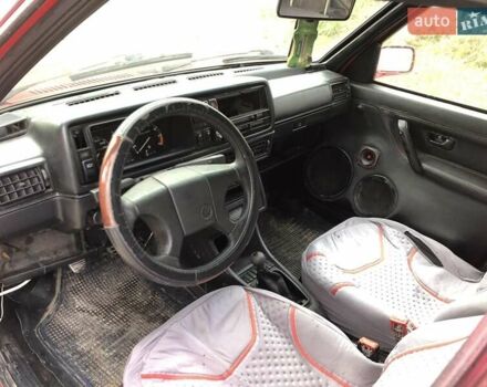 Красный Фольксваген Джетта, объемом двигателя 1.6 л и пробегом 500 тыс. км за 800 $, фото 10 на Automoto.ua