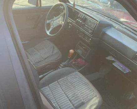 Красный Фольксваген Джетта, объемом двигателя 1.6 л и пробегом 354 тыс. км за 1100 $, фото 1 на Automoto.ua