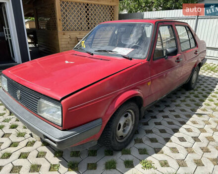 Красный Фольксваген Джетта, объемом двигателя 1.3 л и пробегом 210 тыс. км за 1200 $, фото 1 на Automoto.ua