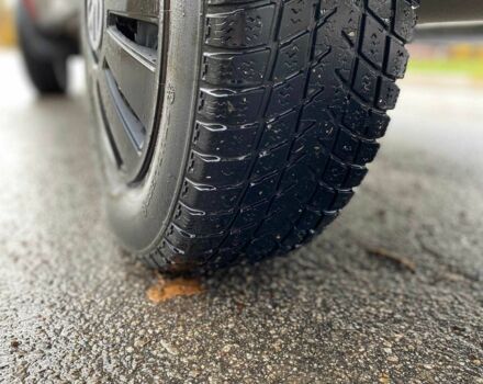 Красный Фольксваген Джетта, объемом двигателя 1.8 л и пробегом 210 тыс. км за 1550 $, фото 6 на Automoto.ua