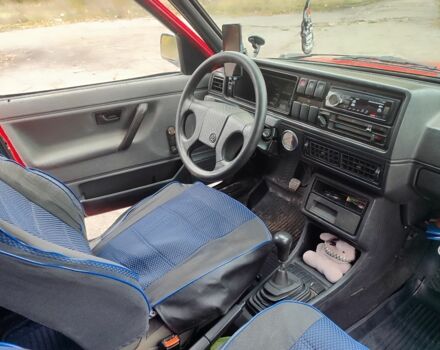 Красный Фольксваген Джетта, объемом двигателя 1.6 л и пробегом 636 тыс. км за 1200 $, фото 5 на Automoto.ua