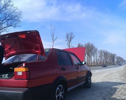 Красный Фольксваген Джетта, объемом двигателя 1.6 л и пробегом 390 тыс. км за 1800 $, фото 4 на Automoto.ua