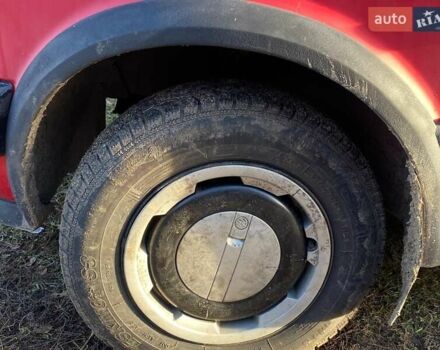 Красный Фольксваген Джетта, объемом двигателя 1.8 л и пробегом 100 тыс. км за 999 $, фото 6 на Automoto.ua