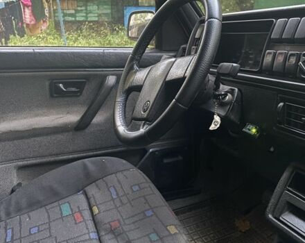 Червоний Фольксваген Джетта, об'ємом двигуна 1.6 л та пробігом 3 тис. км за 2500 $, фото 4 на Automoto.ua