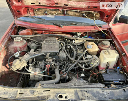 Красный Фольксваген Джетта, объемом двигателя 1.6 л и пробегом 265 тыс. км за 1550 $, фото 14 на Automoto.ua