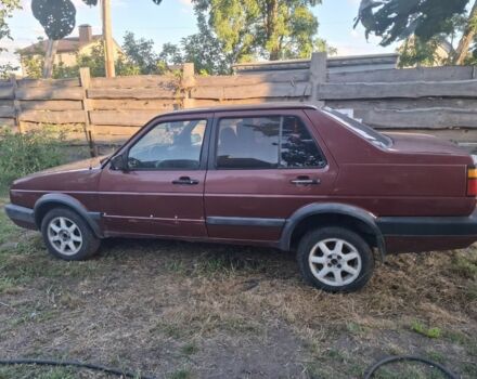 Красный Фольксваген Джетта, объемом двигателя 1.3 л и пробегом 300 тыс. км за 650 $, фото 1 на Automoto.ua