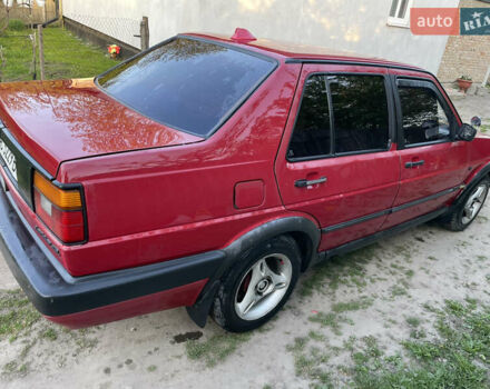 Красный Фольксваген Джетта, объемом двигателя 1.3 л и пробегом 400 тыс. км за 1600 $, фото 1 на Automoto.ua