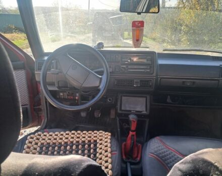 Красный Фольксваген Джетта, объемом двигателя 1 л и пробегом 200 тыс. км за 1600 $, фото 7 на Automoto.ua