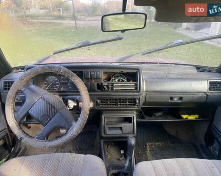 Фольксваген Джетта 1991 в Тернополе на Automoto.ua Красный Фольксваген Джетта, объемом двигателя 0 л и пробегом 100 тыс. км за 700 $, фото 5 на Automoto.ua