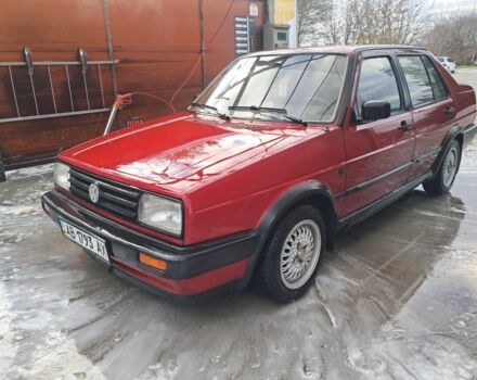 Красный Фольксваген Джетта, объемом двигателя 1 л и пробегом 200 тыс. км за 1600 $, фото 3 на Automoto.ua