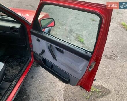 Червоний Фольксваген Джетта, об'ємом двигуна 1.8 л та пробігом 426 тис. км за 1350 $, фото 13 на Automoto.ua