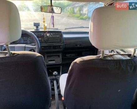 Червоний Фольксваген Джетта, об'ємом двигуна 1.8 л та пробігом 426 тис. км за 1350 $, фото 14 на Automoto.ua