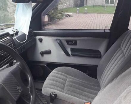 Червоний Фольксваген Джетта, об'ємом двигуна 1.6 л та пробігом 323 тис. км за 1950 $, фото 4 на Automoto.ua