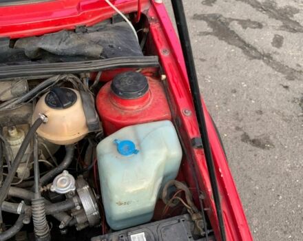Червоний Фольксваген Джетта, об'ємом двигуна 1.8 л та пробігом 426 тис. км за 1350 $, фото 11 на Automoto.ua