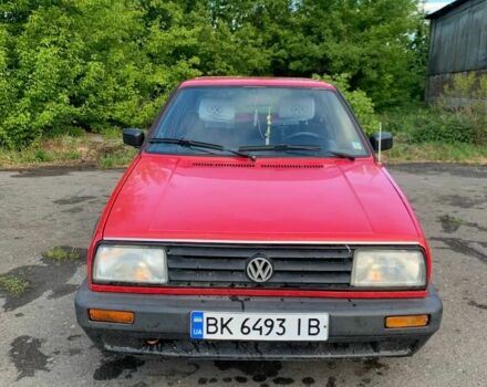 Червоний Фольксваген Джетта, об'ємом двигуна 1.8 л та пробігом 426 тис. км за 1350 $, фото 2 на Automoto.ua