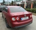 Красный Фольксваген Джетта, объемом двигателя 1.6 л и пробегом 310 тыс. км за 4500 $, фото 2 на Automoto.ua