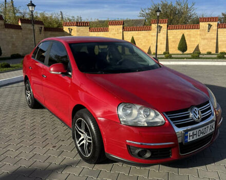 Красный Фольксваген Джетта, объемом двигателя 1.6 л и пробегом 125 тыс. км за 6000 $, фото 1 на Automoto.ua