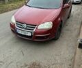 Червоний Фольксваген Джетта, об'ємом двигуна 1.6 л та пробігом 314 тис. км за 4000 $, фото 1 на Automoto.ua