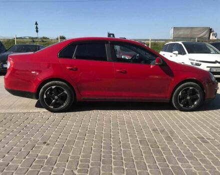 Красный Фольксваген Джетта, объемом двигателя 1.6 л и пробегом 220 тыс. км за 5040 $, фото 13 на Automoto.ua