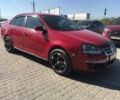 Красный Фольксваген Джетта, объемом двигателя 1.6 л и пробегом 220 тыс. км за 5040 $, фото 12 на Automoto.ua