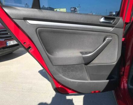 Красный Фольксваген Джетта, объемом двигателя 1.6 л и пробегом 220 тыс. км за 5040 $, фото 7 на Automoto.ua