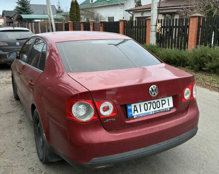 Красный Фольксваген Джетта, объемом двигателя 1.6 л и пробегом 310 тыс. км за 4500 $, фото 2 на Automoto.ua