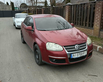 Красный Фольксваген Джетта, объемом двигателя 1.6 л и пробегом 310 тыс. км за 4500 $, фото 1 на Automoto.ua