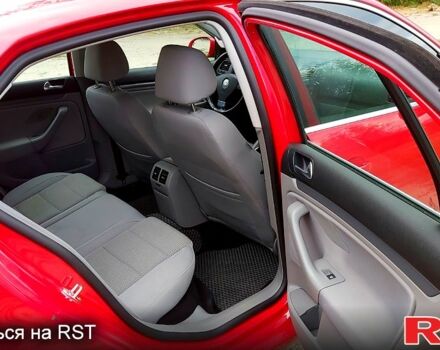 Красный Фольксваген Джетта, объемом двигателя 1.4 л и пробегом 198 тыс. км за 6000 $, фото 11 на Automoto.ua