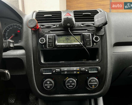 Красный Фольксваген Джетта, объемом двигателя 1.9 л и пробегом 275 тыс. км за 4450 $, фото 25 на Automoto.ua