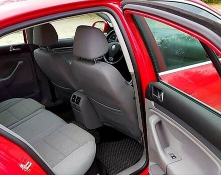 Красный Фольксваген Джетта, объемом двигателя 1.4 л и пробегом 198 тыс. км за 6000 $, фото 10 на Automoto.ua