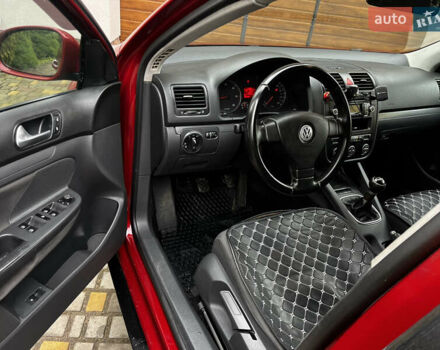 Красный Фольксваген Джетта, объемом двигателя 1.9 л и пробегом 275 тыс. км за 4450 $, фото 21 на Automoto.ua