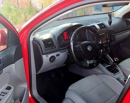 Красный Фольксваген Джетта, объемом двигателя 1.4 л и пробегом 198 тыс. км за 6000 $, фото 5 на Automoto.ua