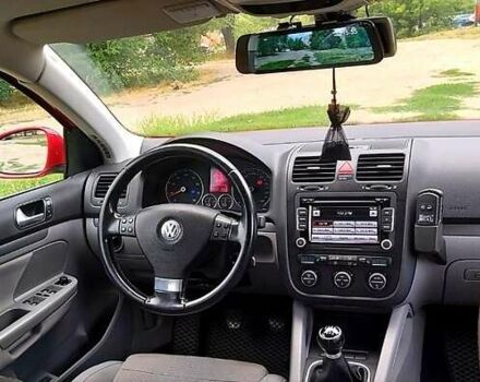 Красный Фольксваген Джетта, объемом двигателя 1.4 л и пробегом 198 тыс. км за 6000 $, фото 7 на Automoto.ua