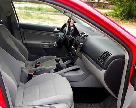 Красный Фольксваген Джетта, объемом двигателя 1.4 л и пробегом 198 тыс. км за 6000 $, фото 9 на Automoto.ua