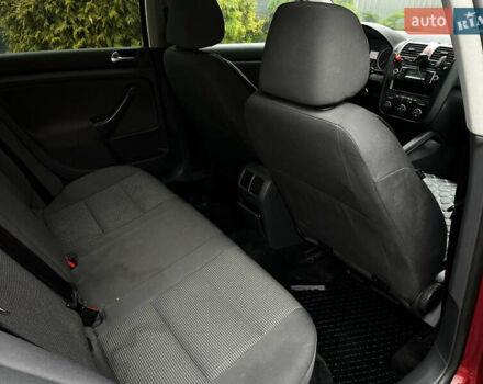 Красный Фольксваген Джетта, объемом двигателя 1.9 л и пробегом 275 тыс. км за 4450 $, фото 28 на Automoto.ua