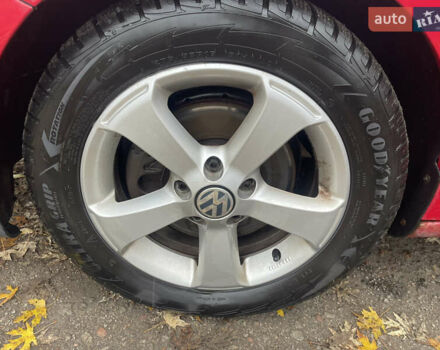 Красный Фольксваген Джетта, объемом двигателя 2.48 л и пробегом 185 тыс. км за 6800 $, фото 9 на Automoto.ua