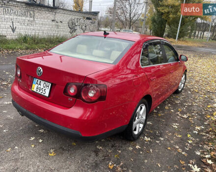 Красный Фольксваген Джетта, объемом двигателя 2.48 л и пробегом 185 тыс. км за 6800 $, фото 4 на Automoto.ua