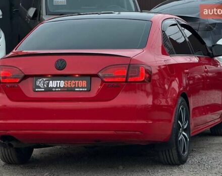 Красный Фольксваген Джетта, объемом двигателя 2.48 л и пробегом 216 тыс. км за 9300 $, фото 9 на Automoto.ua