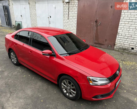 Красный Фольксваген Джетта, объемом двигателя 2.5 л и пробегом 248 тыс. км за 6800 $, фото 6 на Automoto.ua