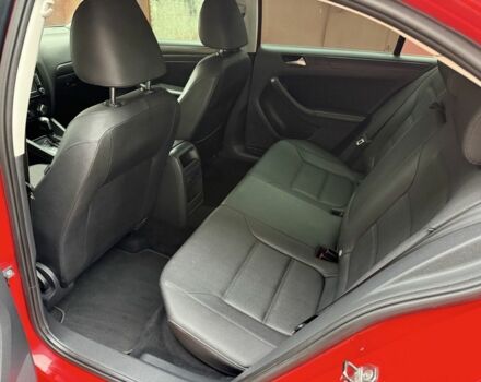 Червоний Фольксваген Джетта, об'ємом двигуна 2.5 л та пробігом 248 тис. км за 6800 $, фото 13 на Automoto.ua