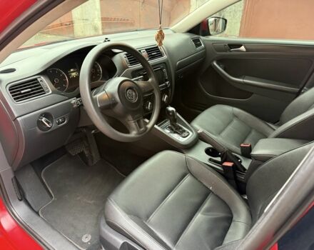 Червоний Фольксваген Джетта, об'ємом двигуна 2.5 л та пробігом 248 тис. км за 6800 $, фото 11 на Automoto.ua