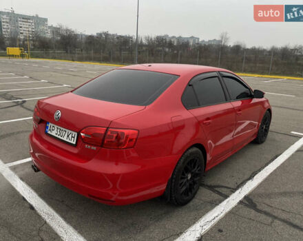 Красный Фольксваген Джетта, объемом двигателя 2.48 л и пробегом 206 тыс. км за 10000 $, фото 9 на Automoto.ua