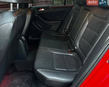 Красный Фольксваген Джетта, объемом двигателя 2.48 л и пробегом 216 тыс. км за 9300 $, фото 24 на Automoto.ua