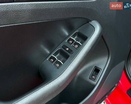 Красный Фольксваген Джетта, объемом двигателя 2.48 л и пробегом 216 тыс. км за 9300 $, фото 12 на Automoto.ua