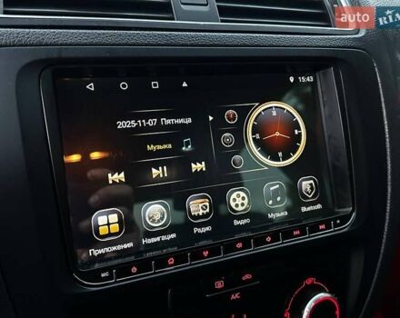 Красный Фольксваген Джетта, объемом двигателя 2.48 л и пробегом 216 тыс. км за 9300 $, фото 18 на Automoto.ua