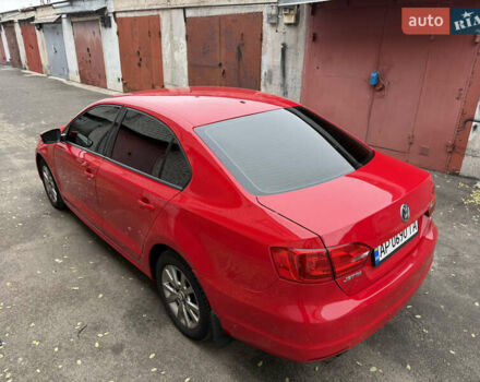 Красный Фольксваген Джетта, объемом двигателя 2.5 л и пробегом 248 тыс. км за 6800 $, фото 7 на Automoto.ua